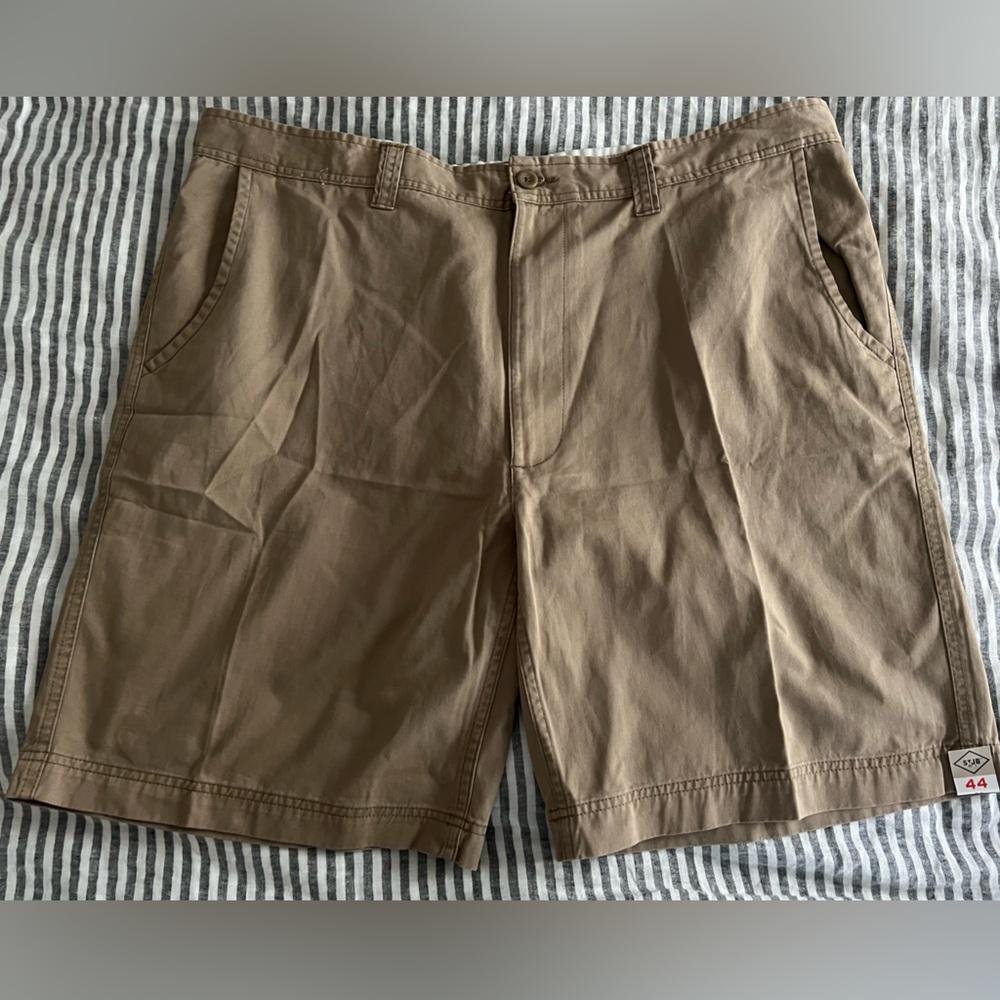 St John’s Bay new with tag khaki cotton shorts size 44